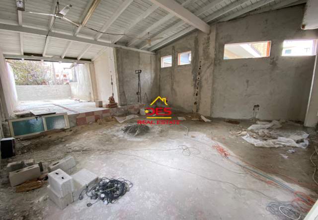 Vlore, jepet me qera ambjent biznesi Kati 0, 157 m² 1.700 Euro (Rruga Sadik Zotaj, Vlorë)
