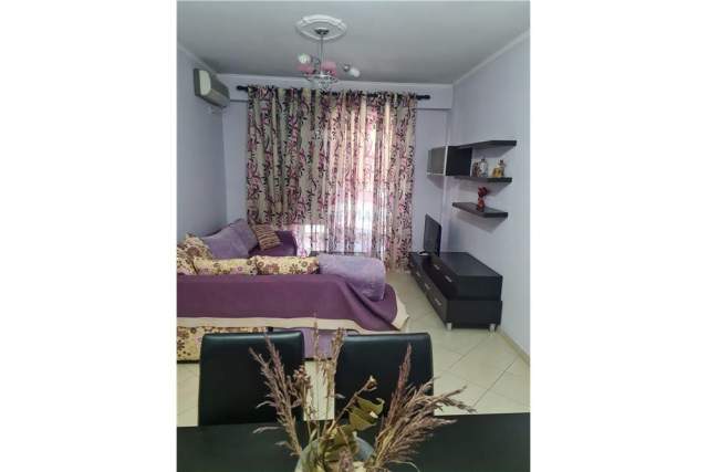 Tirane, jepet me qera apartament Kati 3, 90 m² 500 Euro (kompleksi deliorgji)