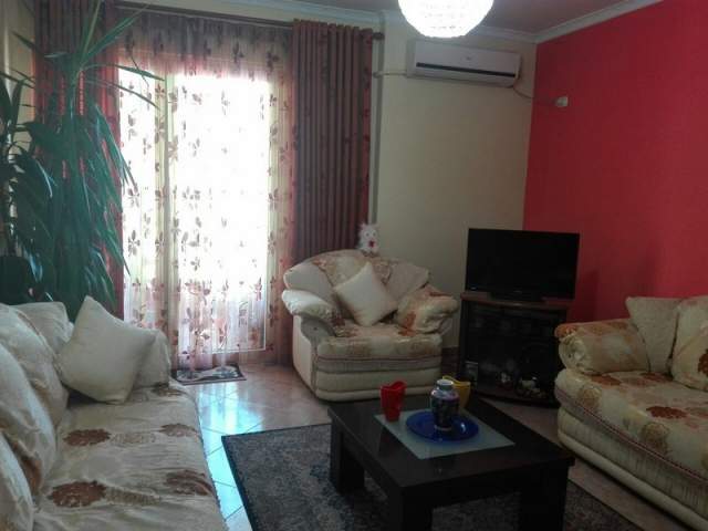 Tirane, shes apartament 1+1+A Kati 7, 70 m² 84.000 Euro (Rruga e Kavajës)