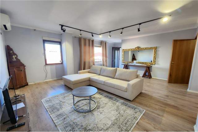 Tirane, shitet apartament 1+1+BLK 60 m² 123.000 Euro (qender)
