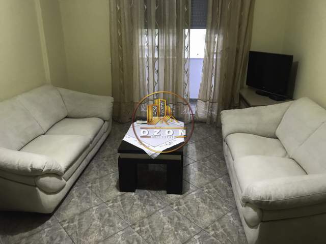 Tirane, jepet me qera apartament 1+1+BLK Kati 5, 60 m² 400 Euro (ISH EKSPOZITA)