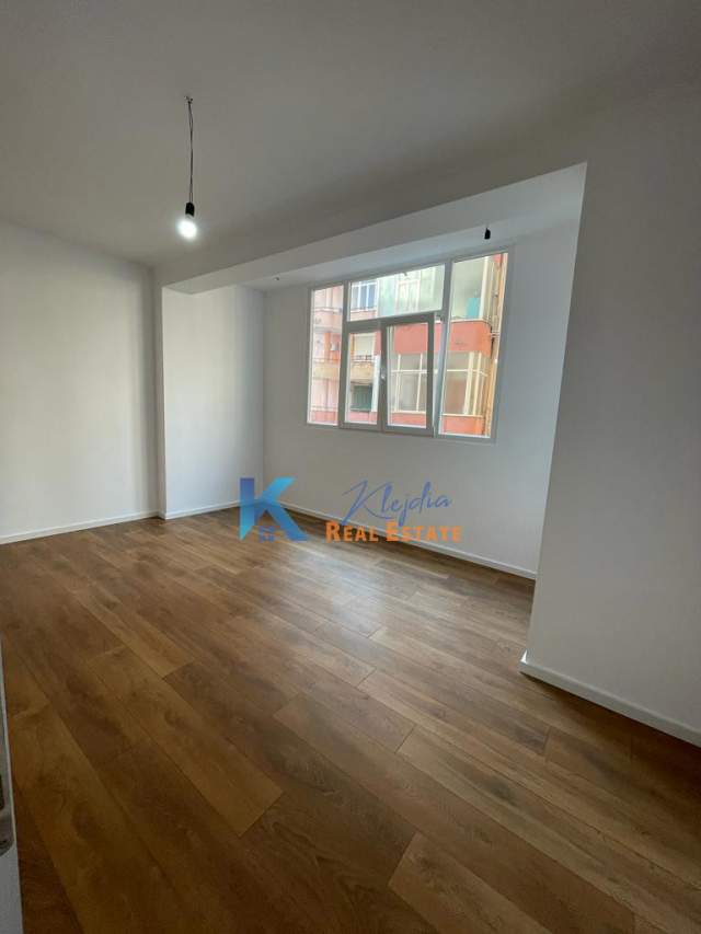 Tirane, shes apartament 1+1+BLK Kati 4, 62 m² 138.000 Euro (Rruga e Elbasanit)