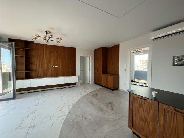 Tirane, jepet me qera apartament 2+1+BLK 100 m² 1.500 Euro (Kafe Flora)