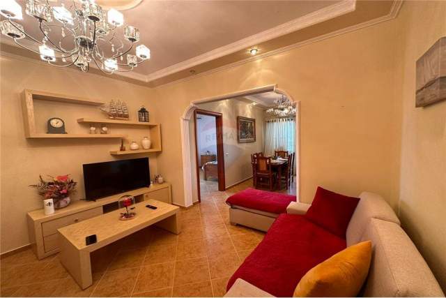 Tirane, shitet apartament 2+1 Kati 3, 79 m² 109.000 Euro (Prane TV Klan)