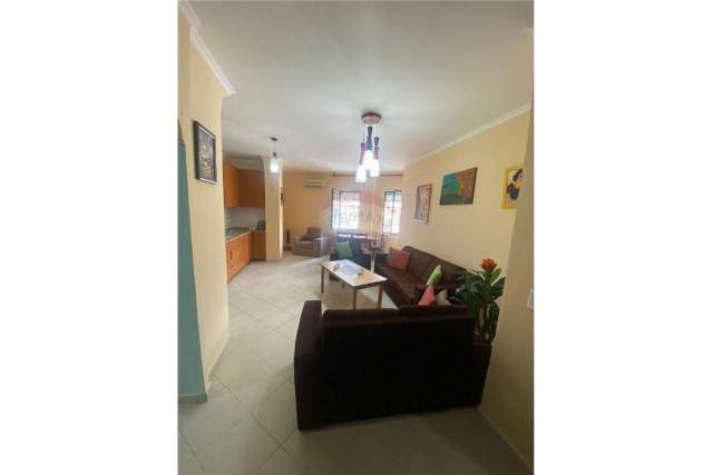Tirane, shitet apartament 1+1 Kati 7, 70 m² 72.000 Euro (Fresk)