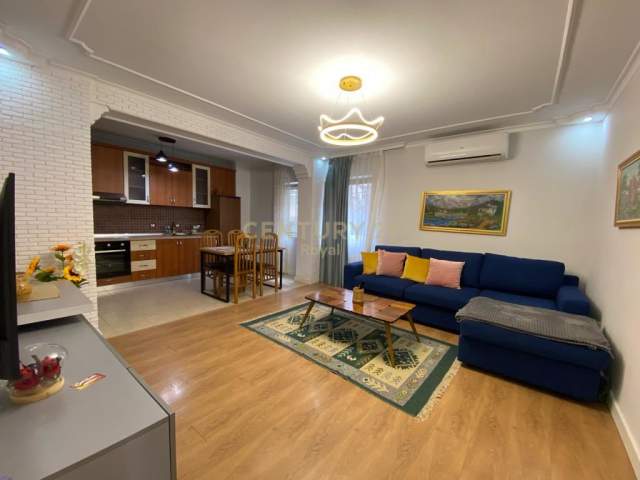 Tirane, jepet me qera apartament 1+1, 550 Euro (Spitali Amerikan 2)