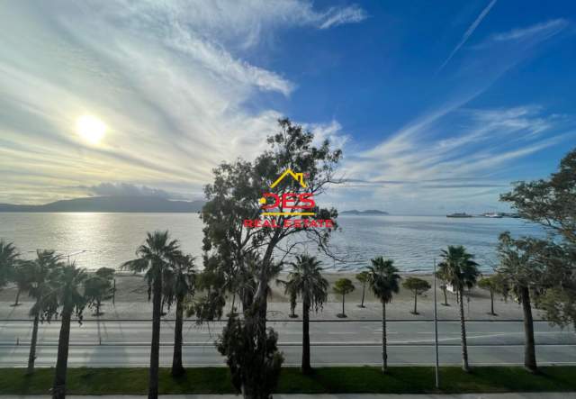 Vlore, jepet me qera apartament 2+1+BLK Kati 4, 115 m² 500 Euro (Rruga Murat Terbaci)