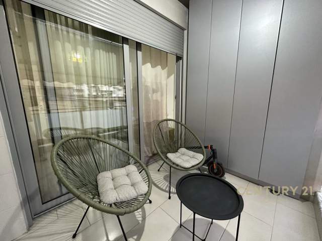 Tirane, jepet me qera apartament 2+1+BLK Kati 2, 70 m² 700 Euro (Komuna e Parisit)