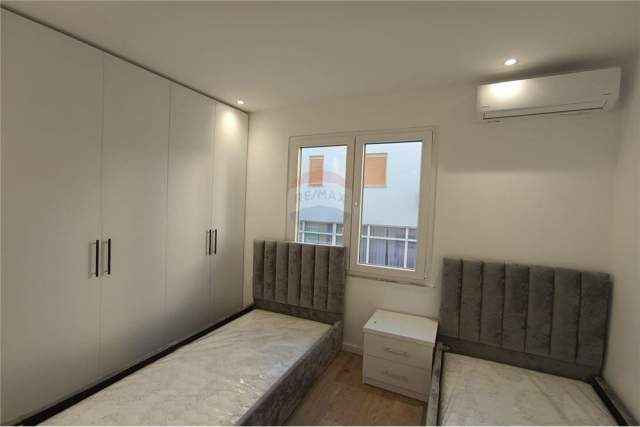 Tirane, jepet me qera apartament 2+1+BLK Kati 3, 600 Euro (Rr.Don Bosko)