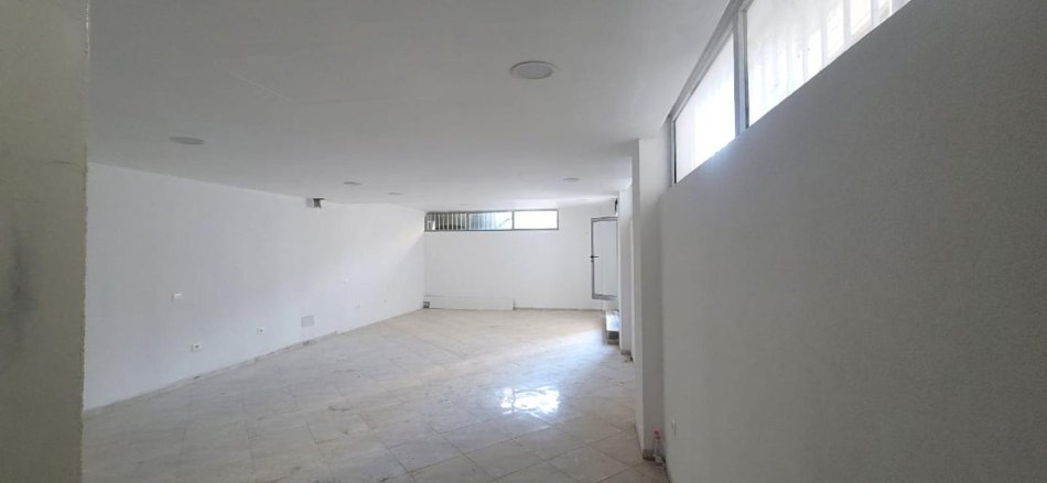 Durres, jepet me qera ambjent biznesi Kati -1, 25.000 Leke (Sefer Efendi)