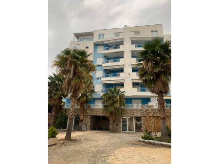 Shitet, Apartament 2+1+2, në Dhermi. AREA40302