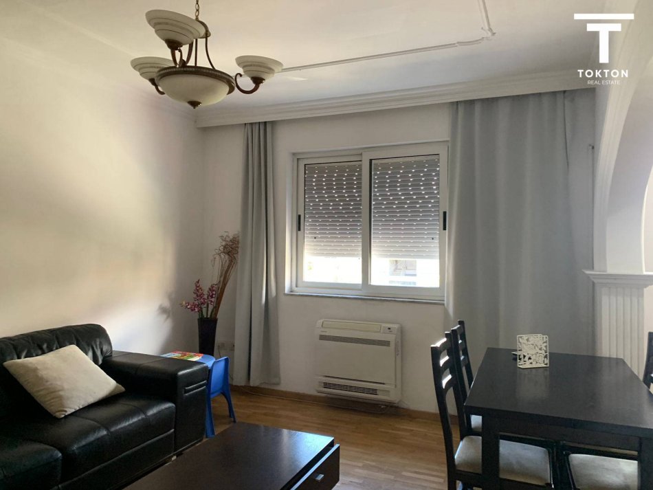 Tirane, jepet me qera apartament 2+1+Ballkon Kati 4, 72 m² 400 € (Porcelan) TT 989
