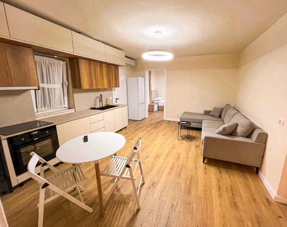Tirane, shes apartament 2+1+Ballkon Kati 4, 57 m² 135.000 €