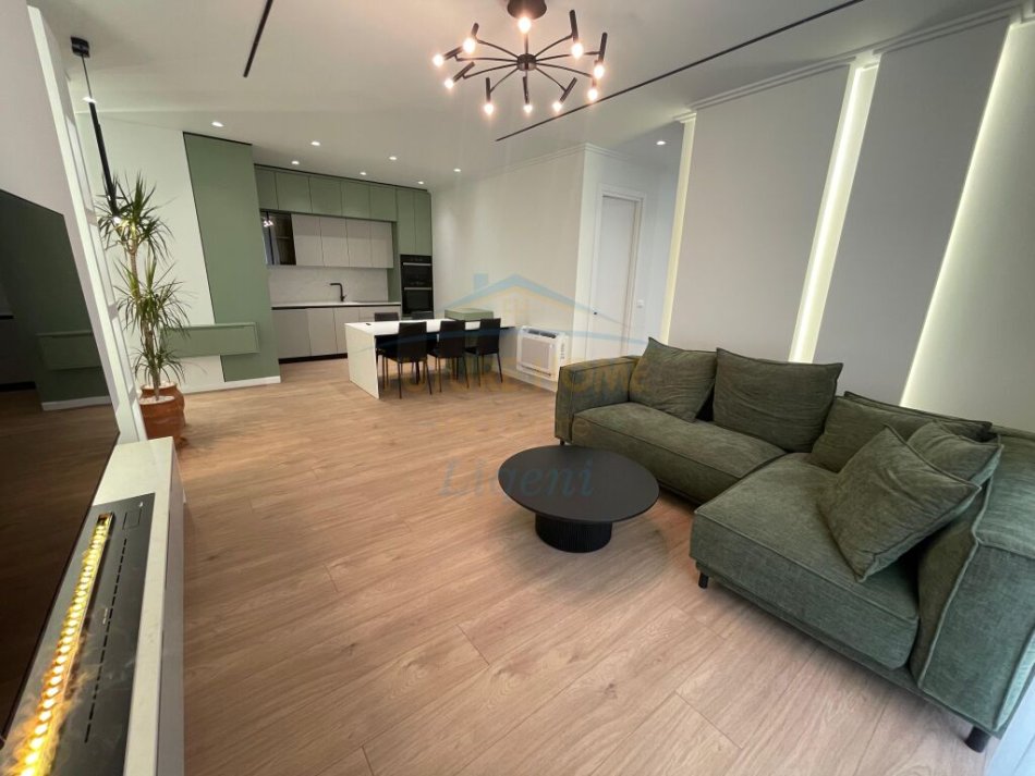 Tirane, jepet me qera apartament 3+1+3 Poste Parkimi, Kati 2, 140 m² 1.800 € (Vilat Forest)