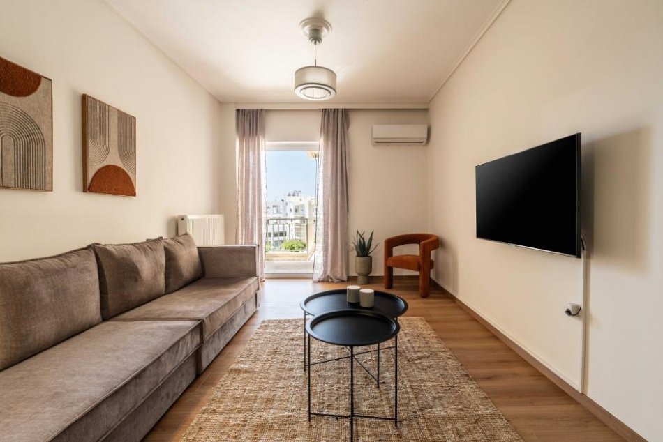 Tirane, jepet me qera apartament 2+1 Kati 1, 85 m² 800 € (rruga e Kavajes)