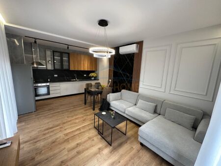 Shitje, 3 Apartamente 1+1 + 3 Poste Parkimi, prane Shkolles se Kuqe, Tirane AREA44267