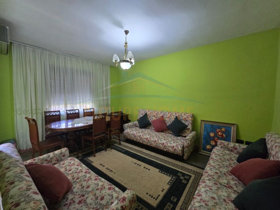 Tirane, jepet me qera apartament 2+1 Kati 1, 110 m² 450 € (Fresk, Shefqet Kuka)