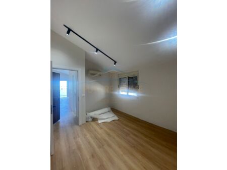 Durres, shitet apartament 1+1 Kati 8, 63 m² 95.000 € (Plazhi Rrota e Kuqe, Durres AREA44399)