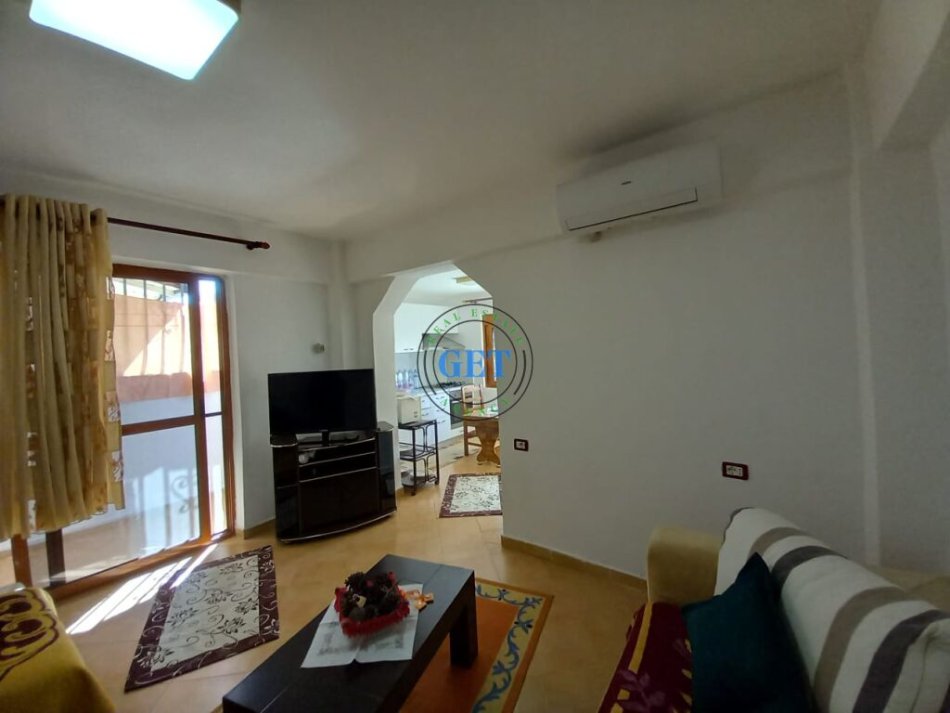 Durres, jepet me qera apartament 1+1 Kati 0, 300 € (Vollga)