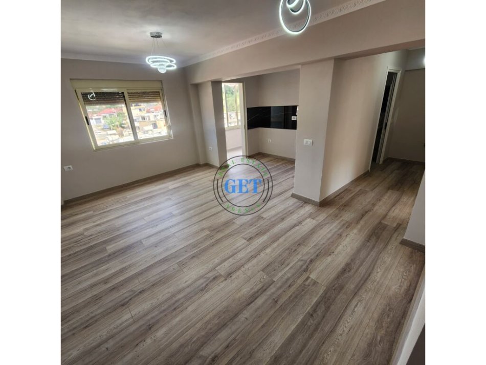 Durres, shitet apartament 1+1 Kati 5, 55 m² 55.000 € (Çezma e ferrës)