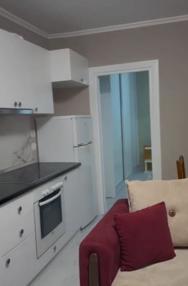 Tirane, jepet me qera apartament 1+1 Kati 2, 60 m² 400 € (Sanatoriumi)