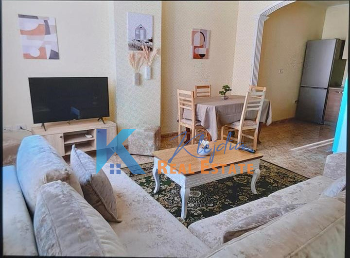 Tirane, jap me qera apartament 2+1+Ballkon Kati 9, 94 m² 650 € (Stacioni i Trenit)