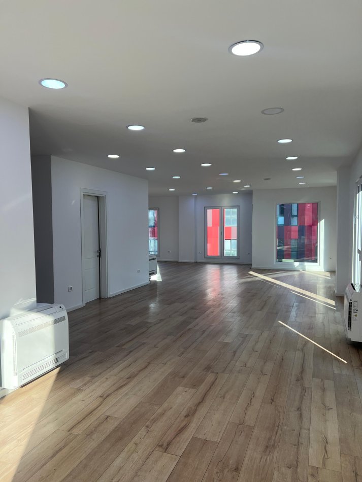 Tirane, jepet me qera ambjent biznesi , 171 m² 2.300 € (Rruga e Elbasanit)