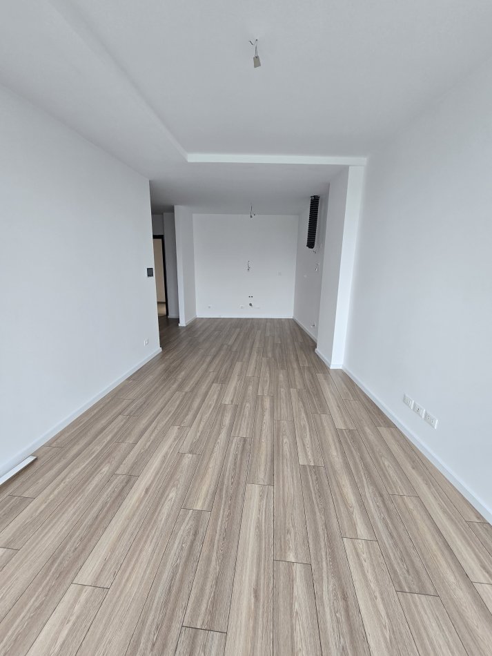 Tirane, jepet me qera apartament 2+1 Kati 1, 92 m² 1.200 € (Lake View)