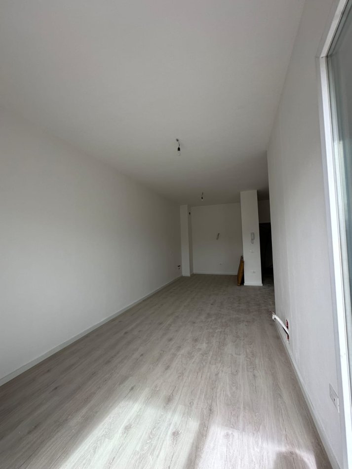 Tirane, shitet apartament 1+1 Kati 8, 73 m² 119.620 € (Rruga Dritan Hoxha)