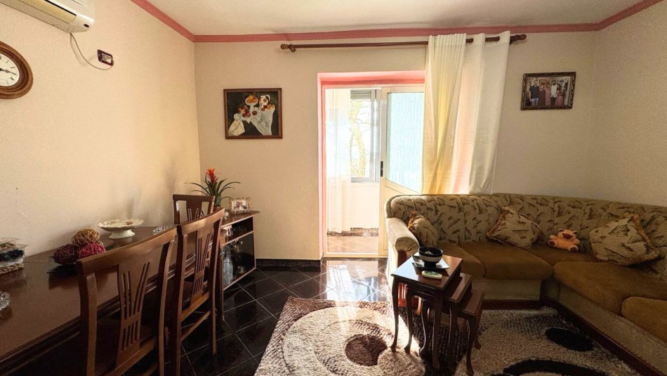 Kavaje, shitet apartament 3+1+Ballkon Kati 3, 95 m² 62.000 € (Shetitorja ,"Indrit Cara", Kavaje)
