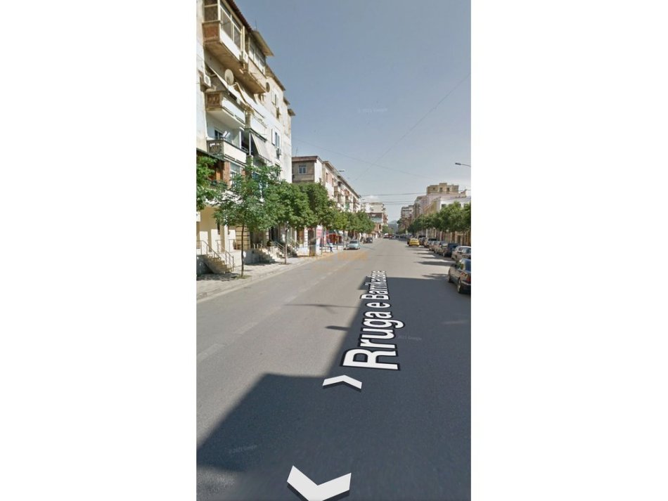 Tirane, shitet Kati 0, 150.000 € (BARRIKADA)