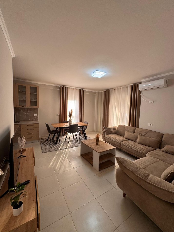 Tirane, jepet me qera apartament 2+1 Kati 5, 95 m² 850 € (Prokuroria)