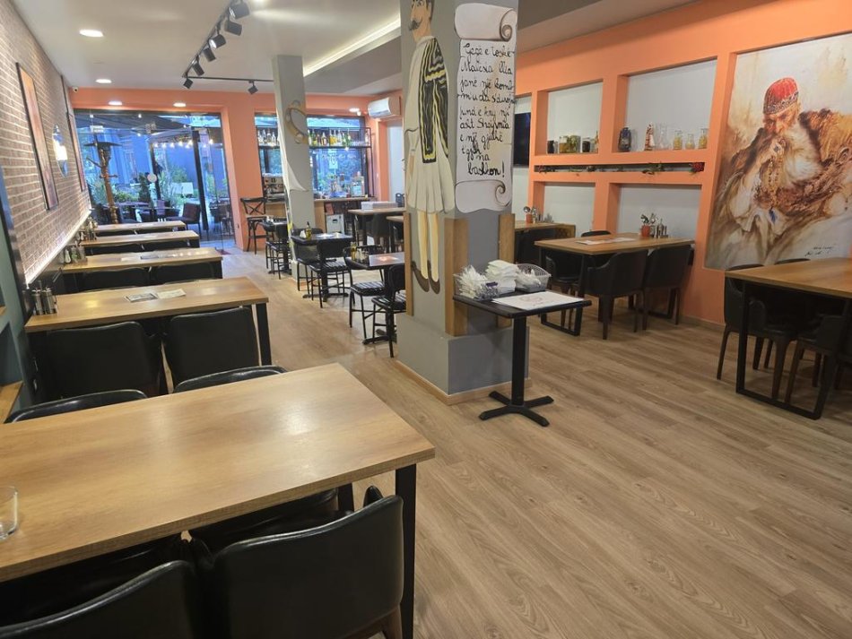 Tirane, shitet bar-resorant Kati 0, 165 m² 1.500.000 € (Rruga e Kavajes,Tirane.)