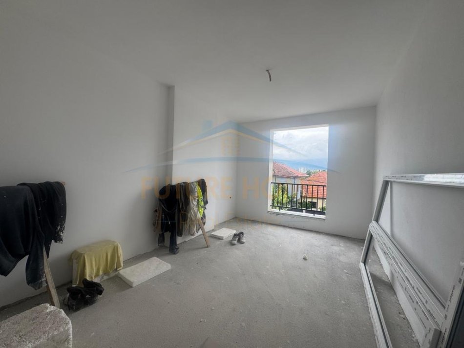 Tirane, shitet apartament 2+1 Kati 1, 98 m² 73.913 € (KAMEZ)