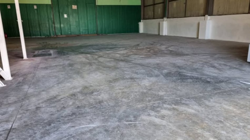 Tirane, jepet me qera magazine , 600 m² 1.700 € 