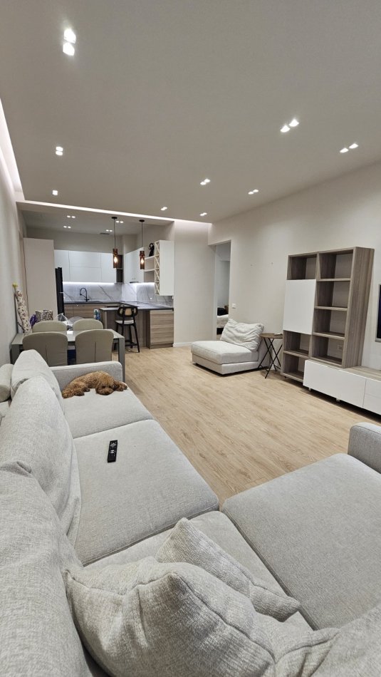 Tirane, shitet apartament 3+1+Ballkon , 118 m² 320.000 € 