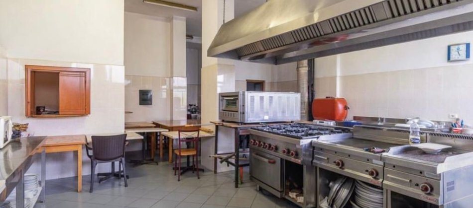 Durres, shitet hotel , 1.230 m² 1.300.000 € 