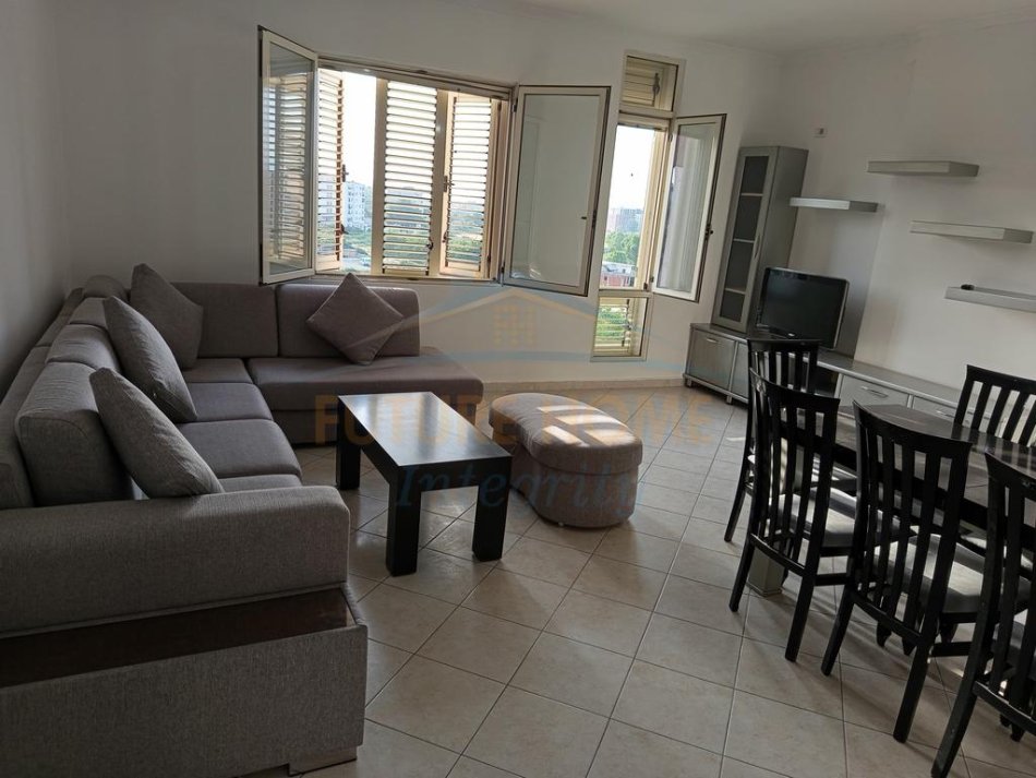 Tirane, jepet me qera apartament 2+1 Kati 5, 125 m² 450 € 