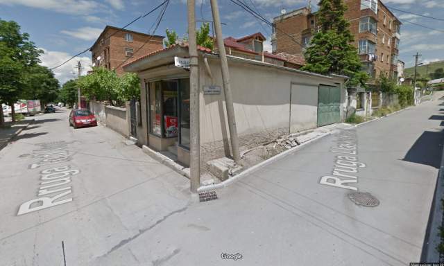 Korce, jap me qera dyqan Kati 0, 50 m² 15.000 Leke (Rruga Todi Vogli)