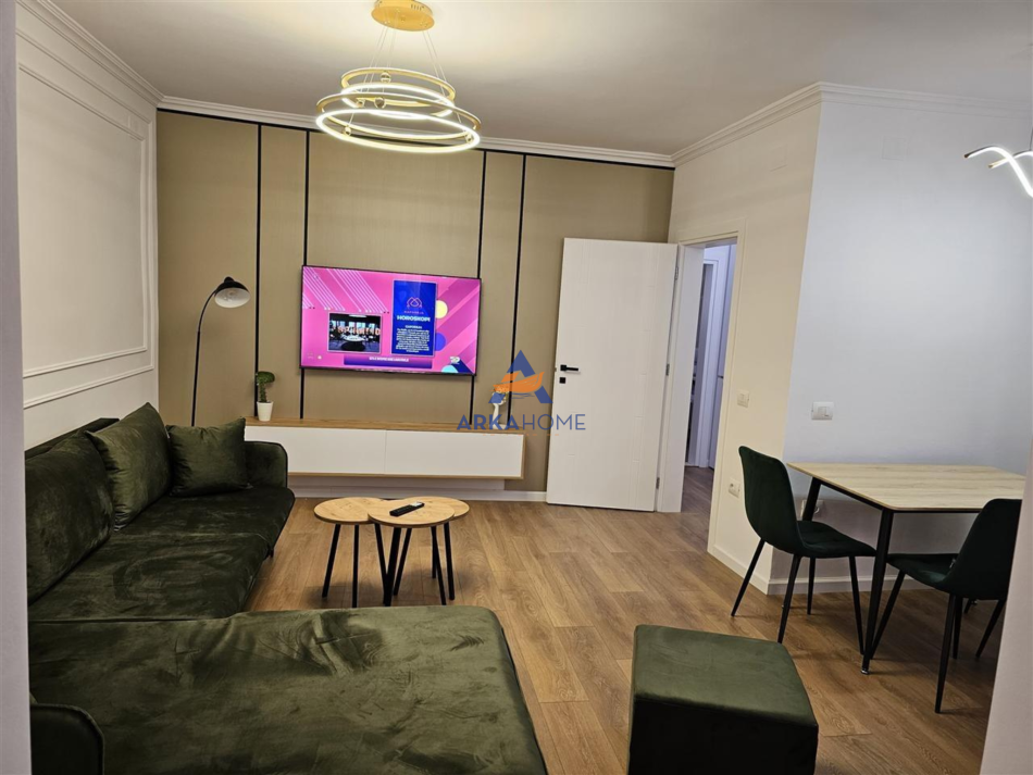 Tirane, jepet me qera apartament 1+1+Ballkon Kati 1, 71 m² 615 € (PRANE RRUGES SE KAVAJES)
