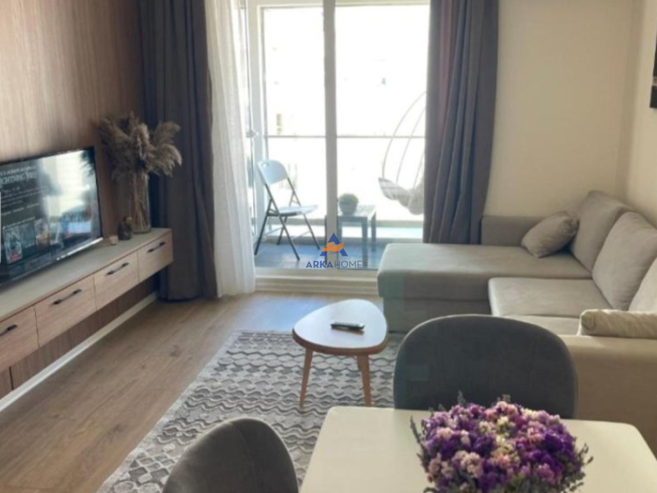 Tirane, shitet apartament 2+1+Ballkon Kati 5, 93 m² 237.500 € (RRUGA SIRI KODRA)