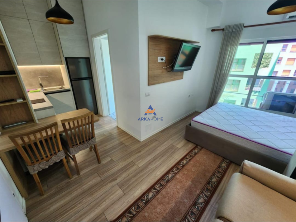 Tirane, jepet me qera garsonier Kati 3, 30 m² 357 € (KOMPLEKSI MANGALEM, ALI DEMI)