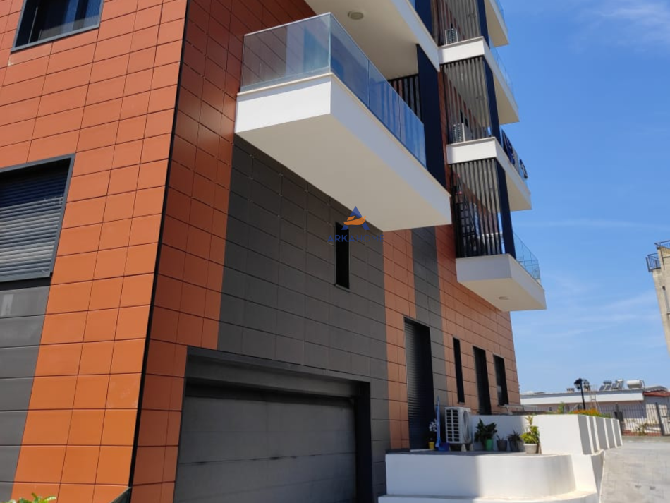 Tirane, shitet apartament 2+1+Ballkon Kati 3, 100 m² 250.000 € (KODRA E DIELLIT,PRANE REZIDENCES 1)