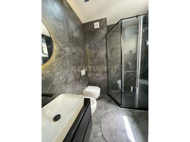 Tirane, shitet apartament 2+1+A+BLK Kati 2, 137 m² 210.000 Euro (liqeni i thate)