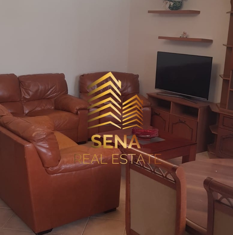 Tirane, jepet me qera apartament 2+1 Kati 5, 100 m² 500 € (Rruga Arkitekt Kasemi)