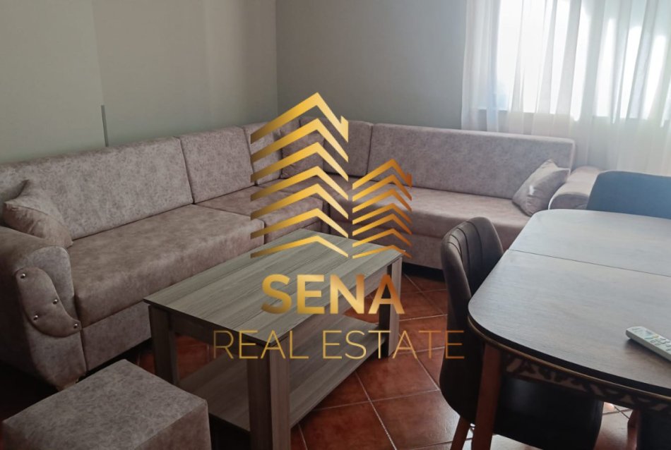 Tirane, jepet me qera apartament 2+1 Kati 4, 83 m² 500 € (Rruga Andrea Kushi)