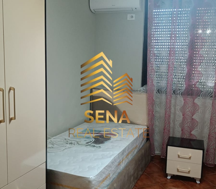 Tirane, jepet me qera apartament 2+1 Kati 4, 83 m² 500 € (Rruga Andrea Kushi)