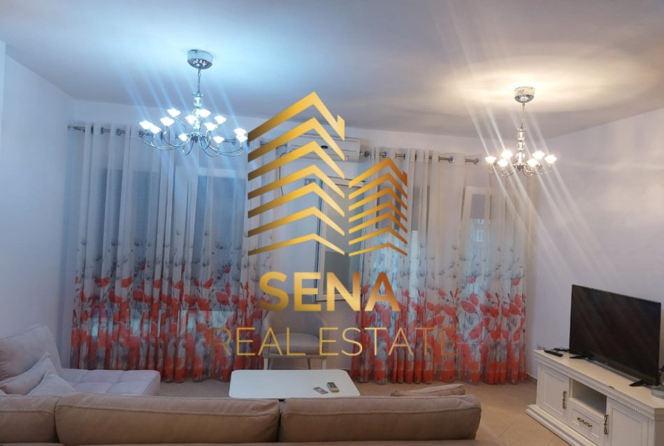 Tirane, jepet me qera apartament 1+1 Kati 7, 67 m² 500 € (Rruga Dibres)