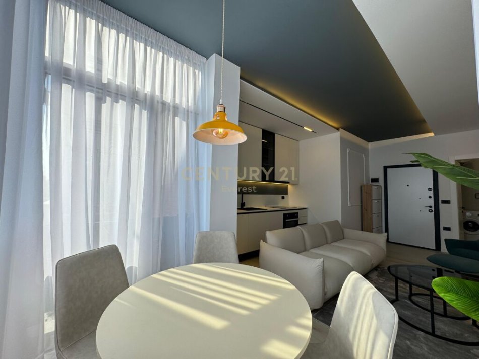 Tirane, shitet apartament Kati 5, 55 m² 160.000 € (Komuna e Parisit)