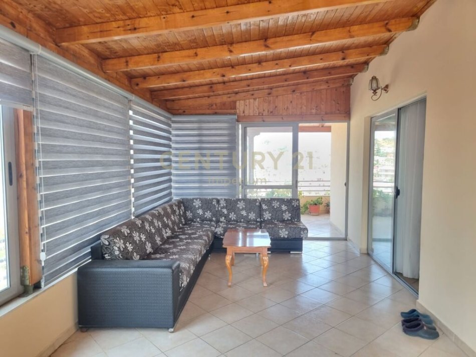 Tirane, jepet me qera apartament 3+1 Kati 7, 79 m² 450 € (Yzberisht)